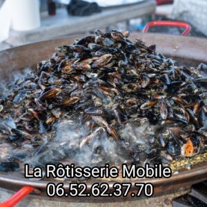 Brasucade de moules by La Rôtisserie Mobile